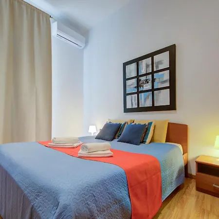 Stylish 1 & 2-bedroom In